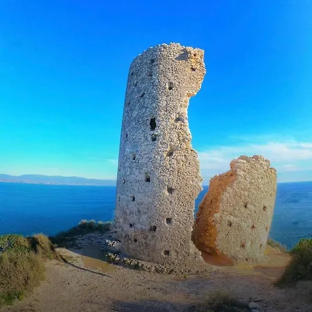 בית הארחה Sardinia Holidays קליארי